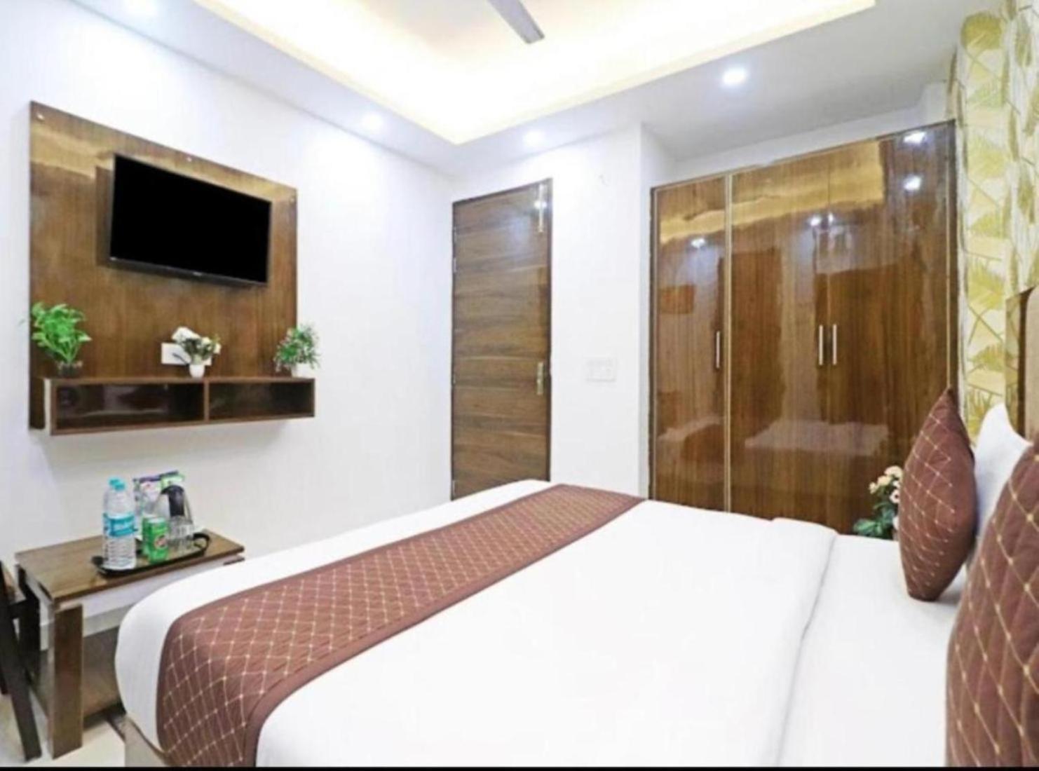 Hotel Vijaydeep Place Near Delhi Airport New Delhi Luaran gambar